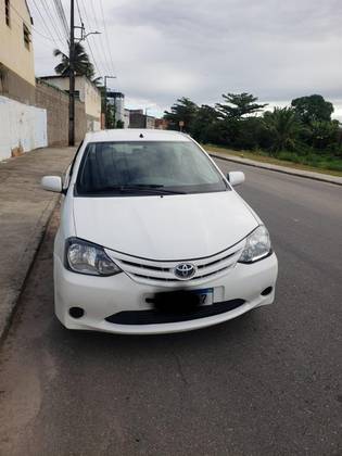 TOYOTA ETIOS 1.3 XS 16V FLEX 4P MANUAL TOYOTA ETIOS 1.3 XS 16V FLEX 4P MANUAL